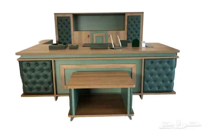 مكتب طقم فخم للمدير و مكاتب إدارية جديد و كراسي مكتبي 13