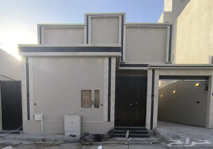 ادوار فاخره للبيع الرياض بوابه الشرق 0