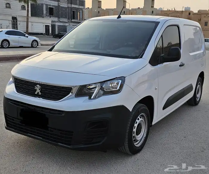 بيجو بارتنر عداد قليل 2024 ديزل للبيع 2