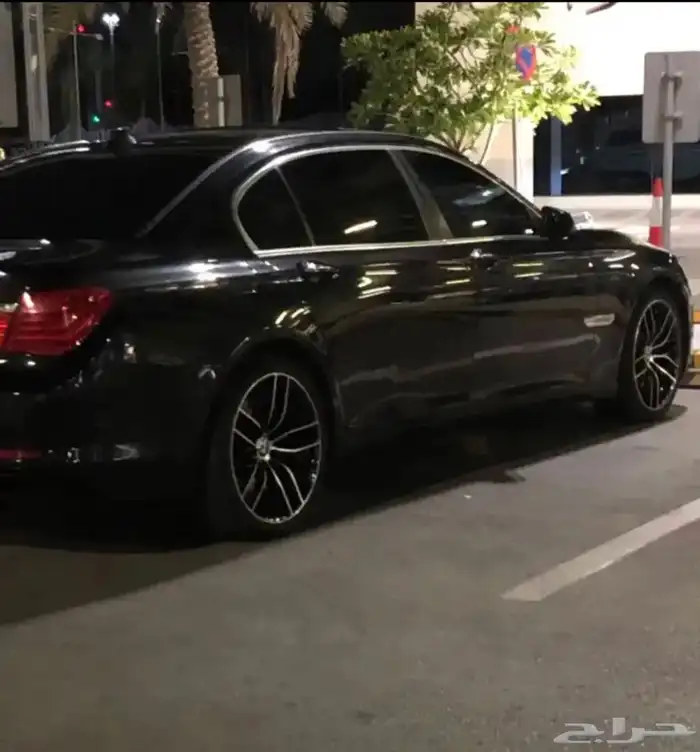 BMW750 5