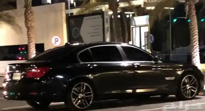 BMW750 6