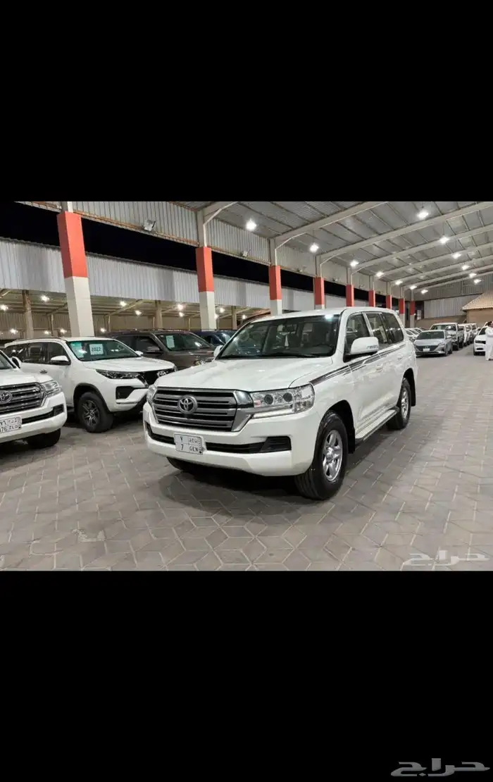 النوع   تويوتا لاندكروزر GXR1 2020 1