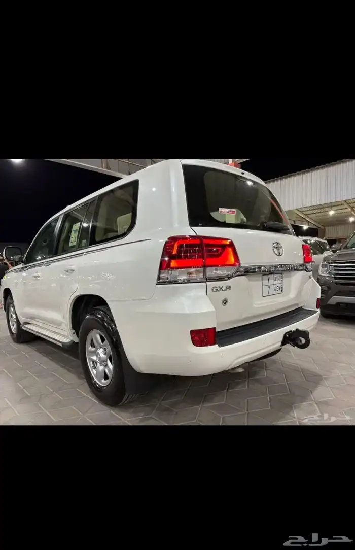 النوع   تويوتا لاندكروزر GXR1 2020 14