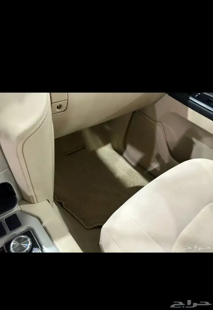 النوع   تويوتا لاندكروزر GXR1 2020 35