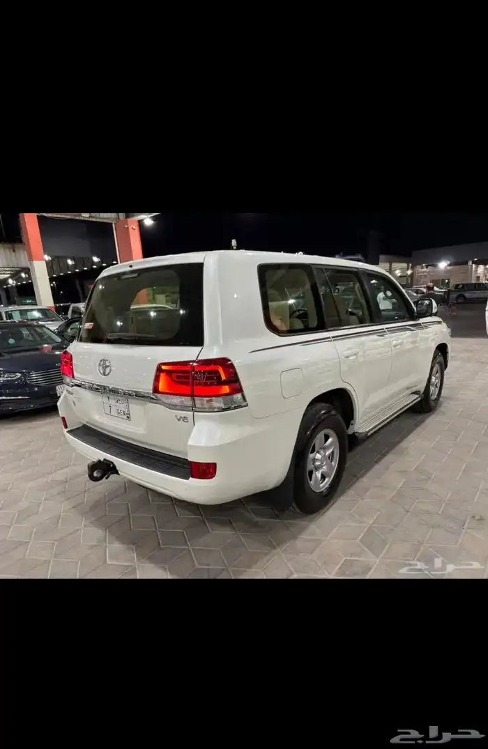 النوع   تويوتا لاندكروزر GXR1 2020 9
