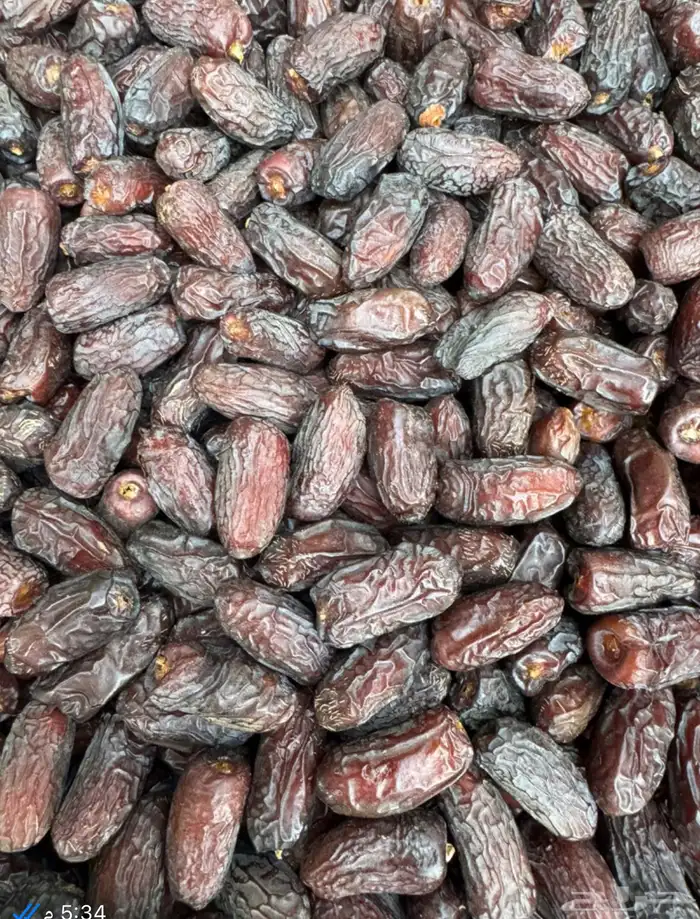 تمور المدينة ( عجوة - صفاوي- عنبره - صقعي ) 1