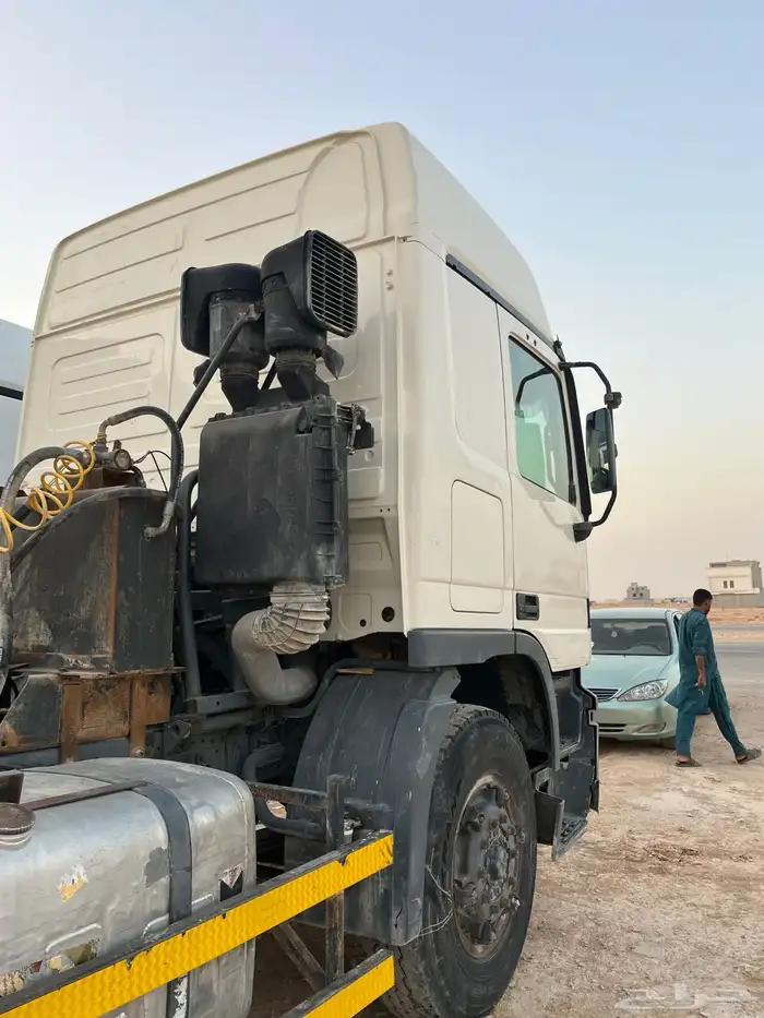 اكتروس جفالي 2004 للبيع سيارتين نظيفة 6