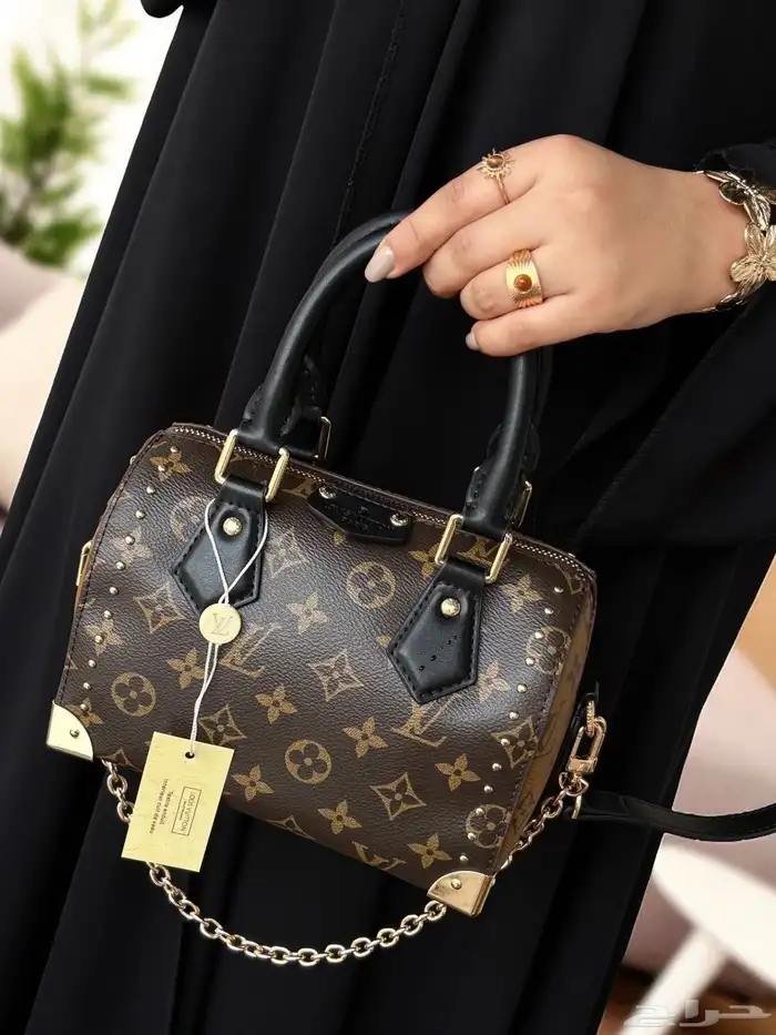 شنط ماركه درجه اولى. السعر 250 شامل الشحن والتوصيل 4