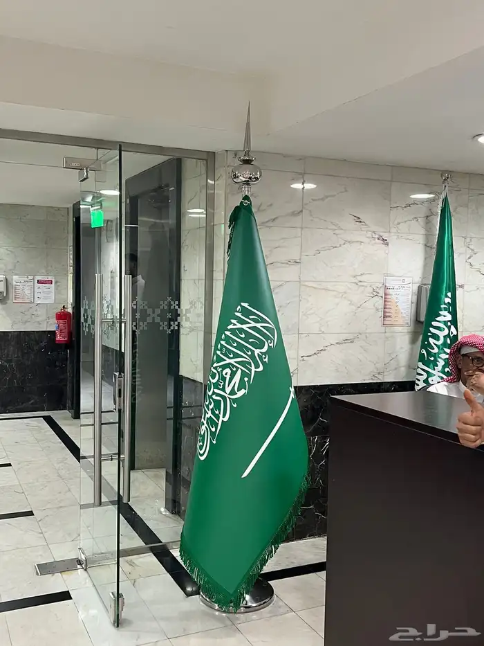 اعلام خارجي وداخلية جمع المقسات وطباعة شعارات توصيل وتركيب 2