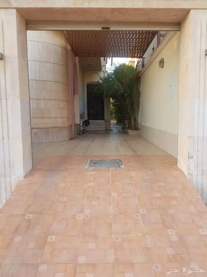 فيلا للبيع مساحة 375 في ابحر الجنوبي 8