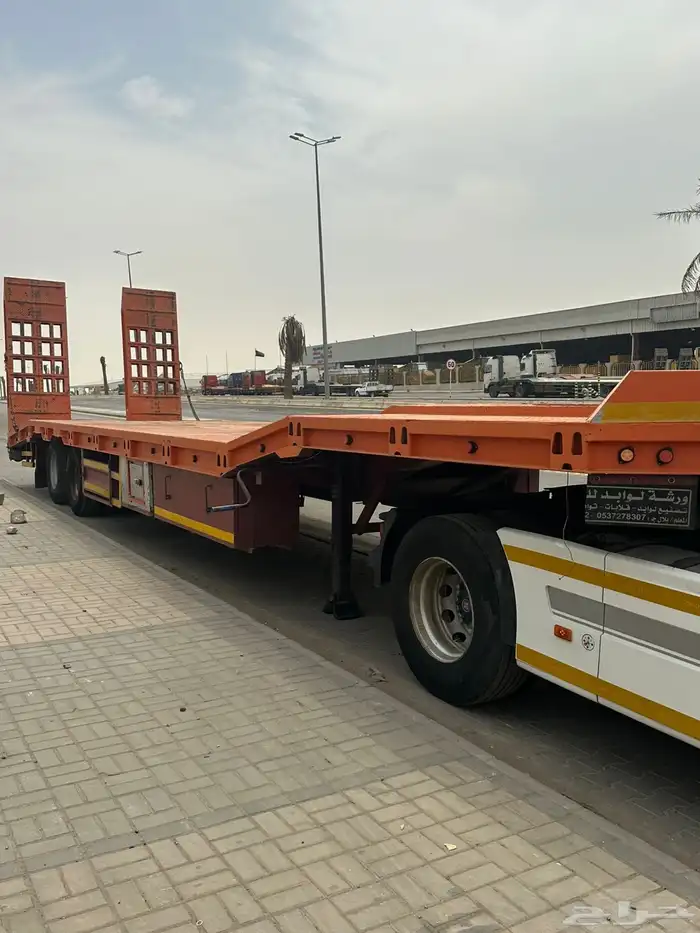 للبيع لوبد محورين طول 14 متر نضيف 2