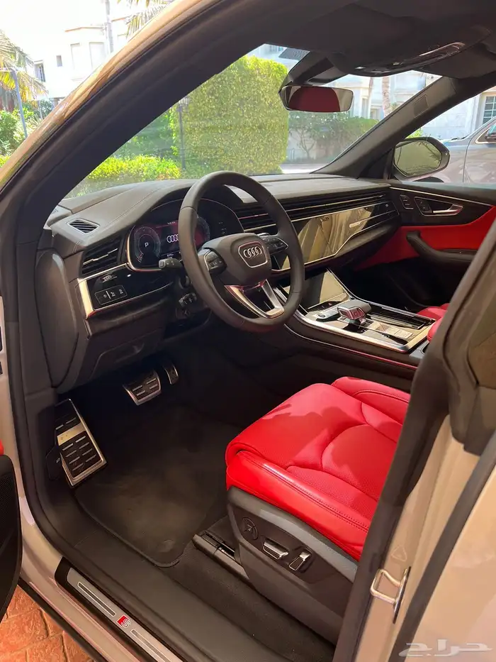 أودي Q8 قمة النظافة بحالة الوكالة 18