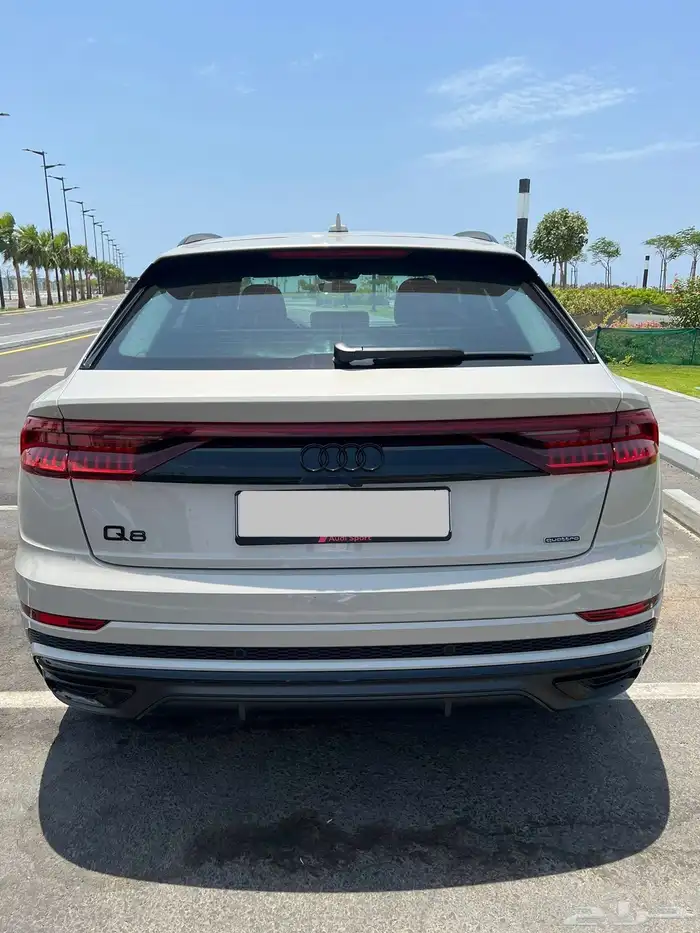 أودي Q8 قمة النظافة بحالة الوكالة 5