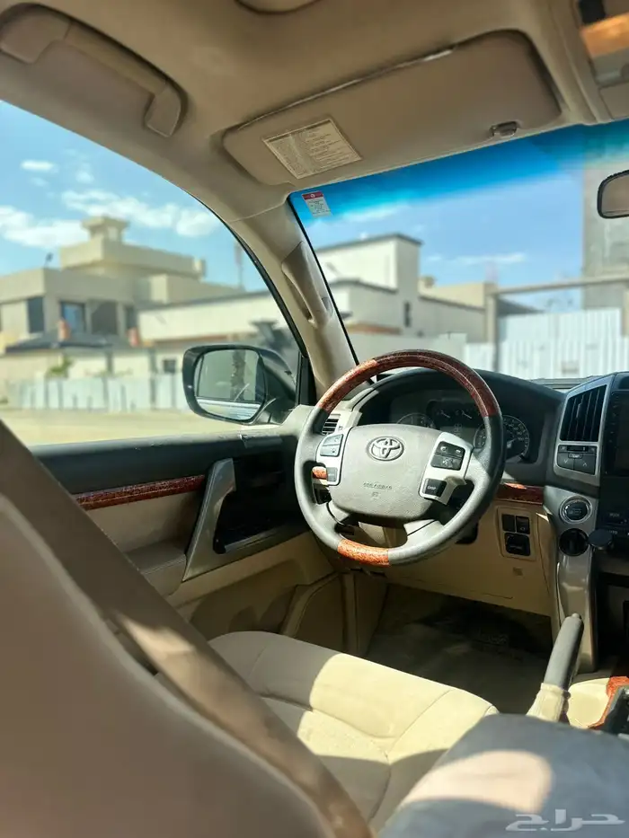 لاندكروزر 2014 18