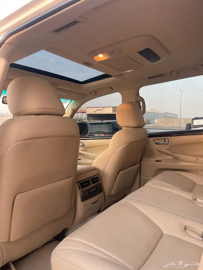 لكزس LX. 570. 2010 7