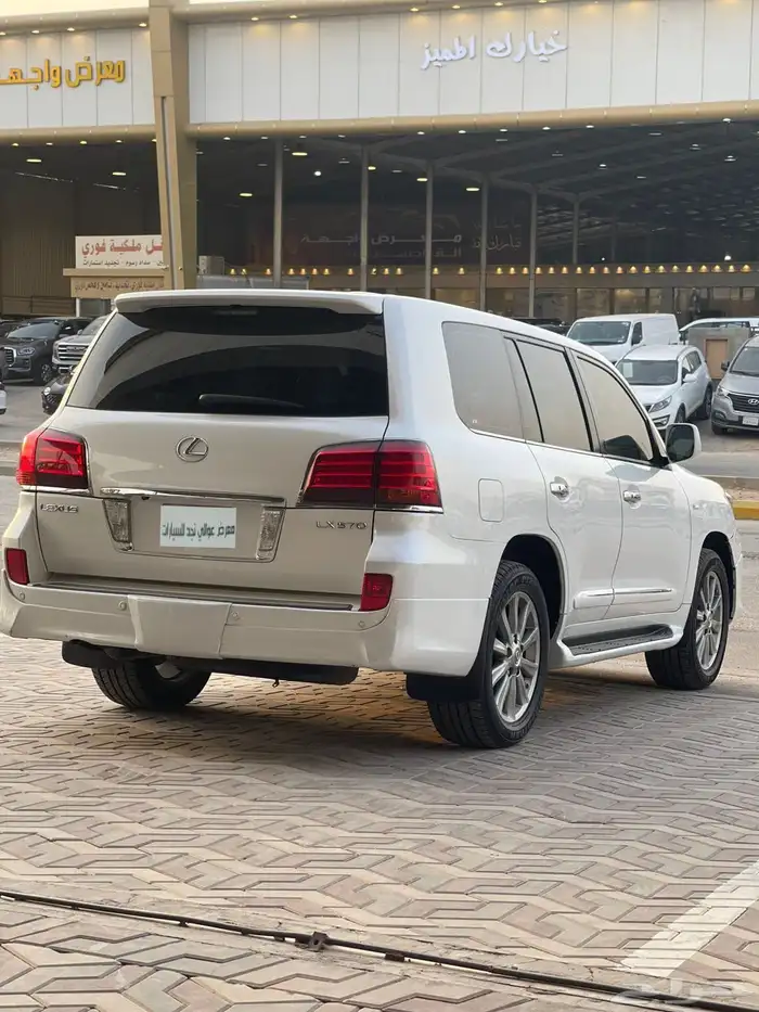 لكزس LX. 570. 2010 4