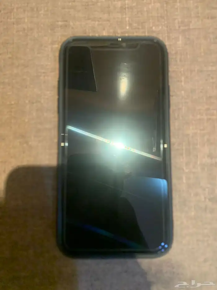 ايفون 11 مع هديه 2