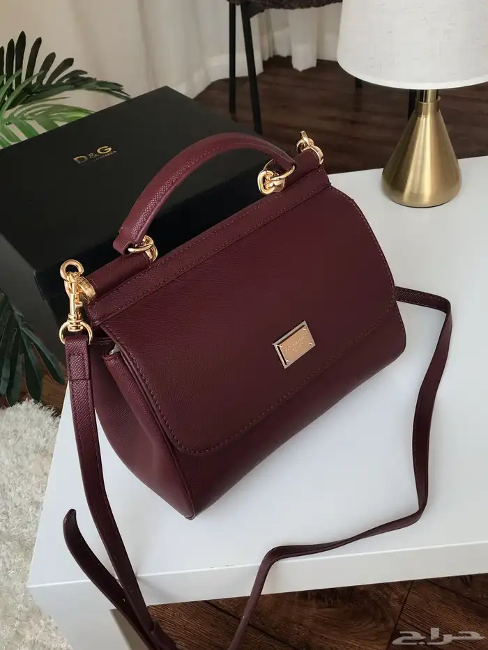 شنط ماركه درجه اولى. السعر 250 شامل الشحن والتوصيل 11