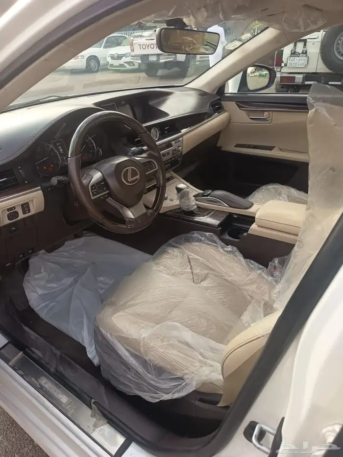 لكزس ES350 2017 8