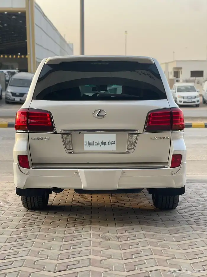 لكزس LX. 570. 2010 6