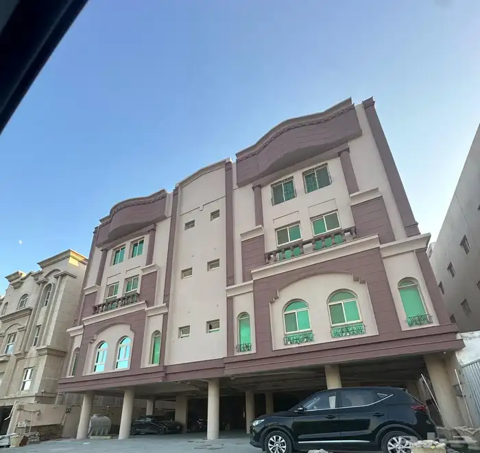 شقه فاخره للإجار بحي تهامه الظهران 0