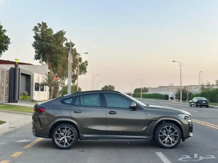BMW X6 2022 kit M 8