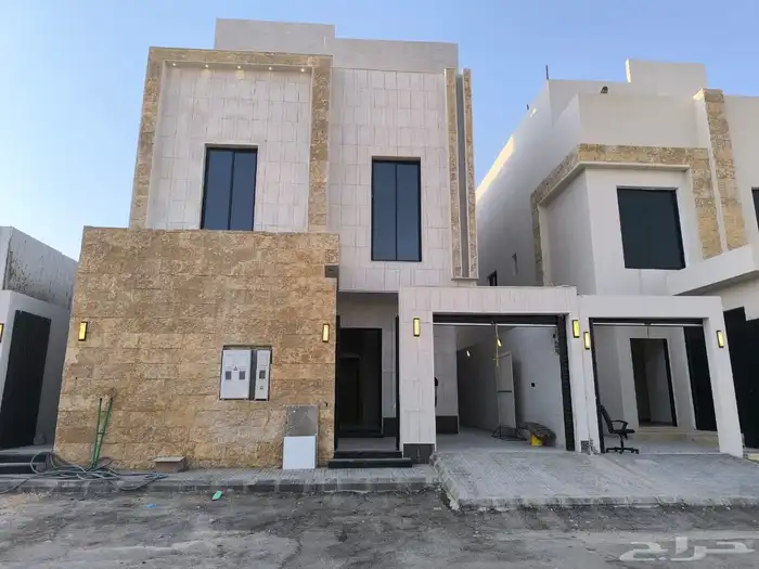 شقه فاخره للبيع الرياض حي البيان 0