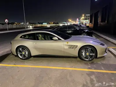 Ferrari GTC4 Lusso V12 ( 2017 ) index
