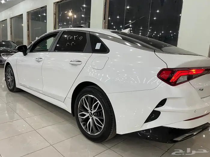 k5 اوبتيما بنزين موديل 2020 5