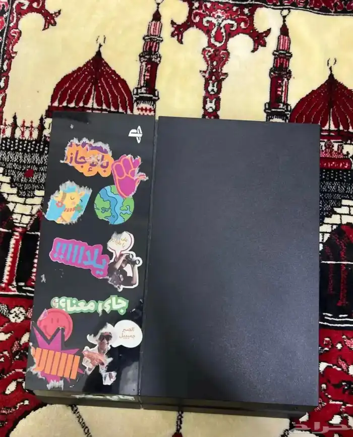 سوني 4 العادي مع ثلاث أيادي السعر 550 0