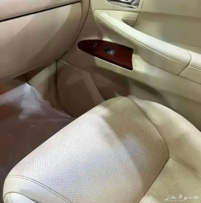 لكزس جيب LX 570 موديل 2014 شبه مخزن مشروط 11