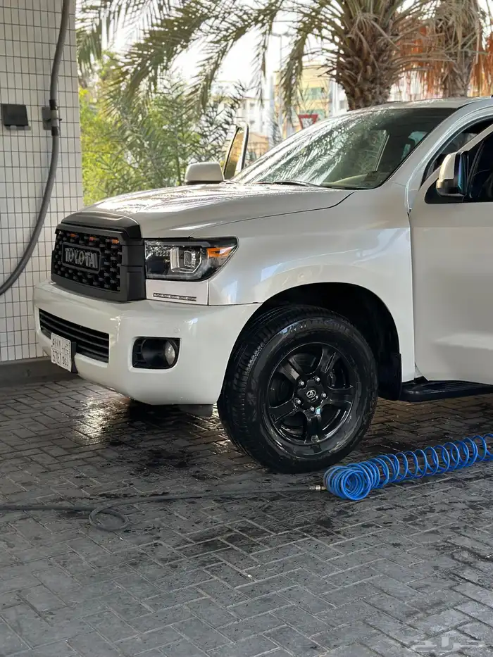 2014 Toyota Sequoia beast 1