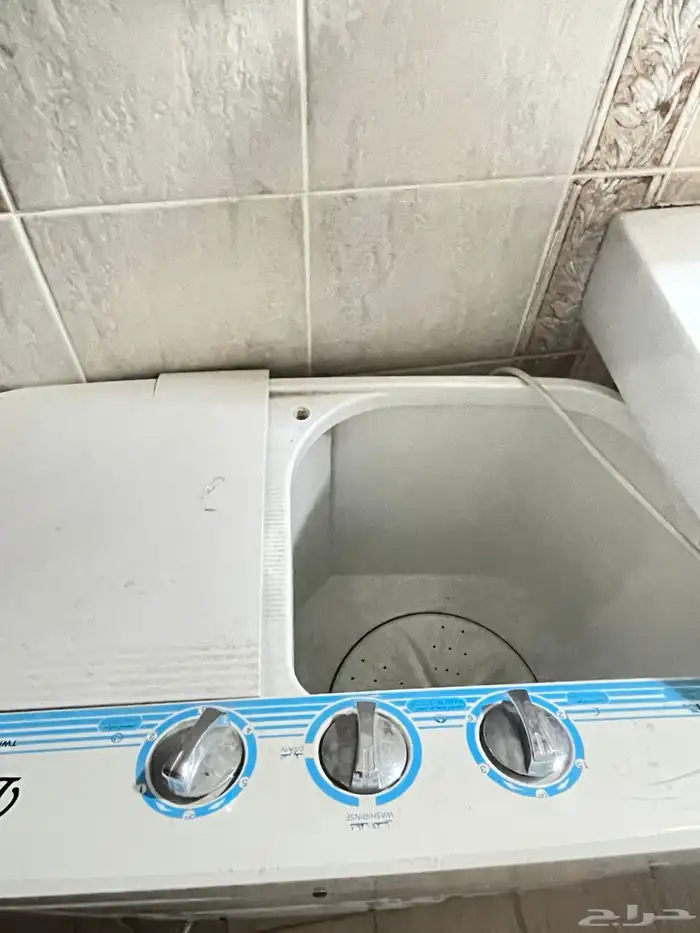 اجهزة كهربائية وصندوق مكيف 1