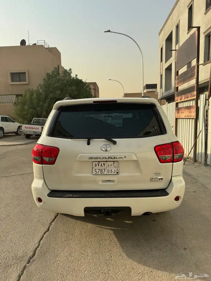 2014 Toyota Sequoia beast 14