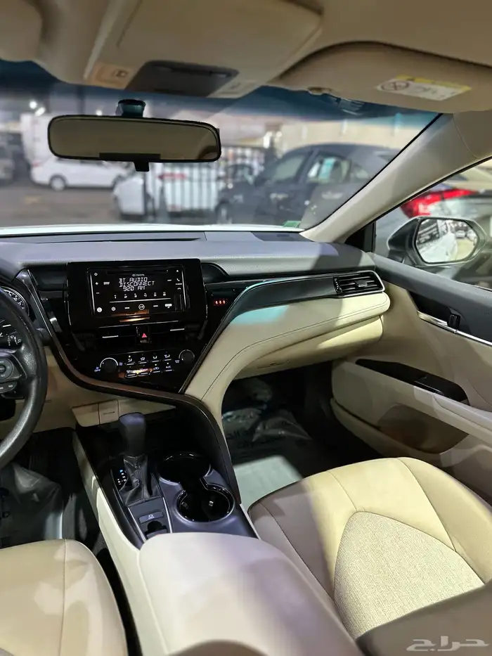 تويوتا كامري 2023 وكالة ستاندر 16