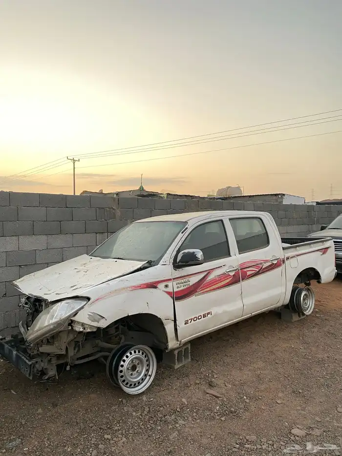 هايلوكس للبيع تشليح قطع 2010 0