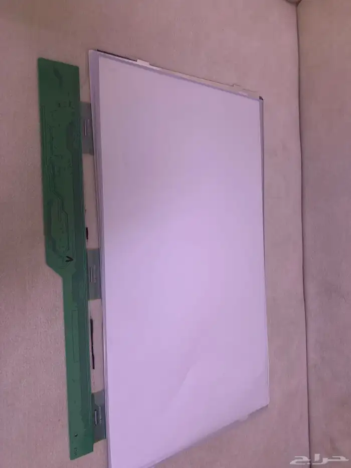 شاشه لابتوب للبياع 2