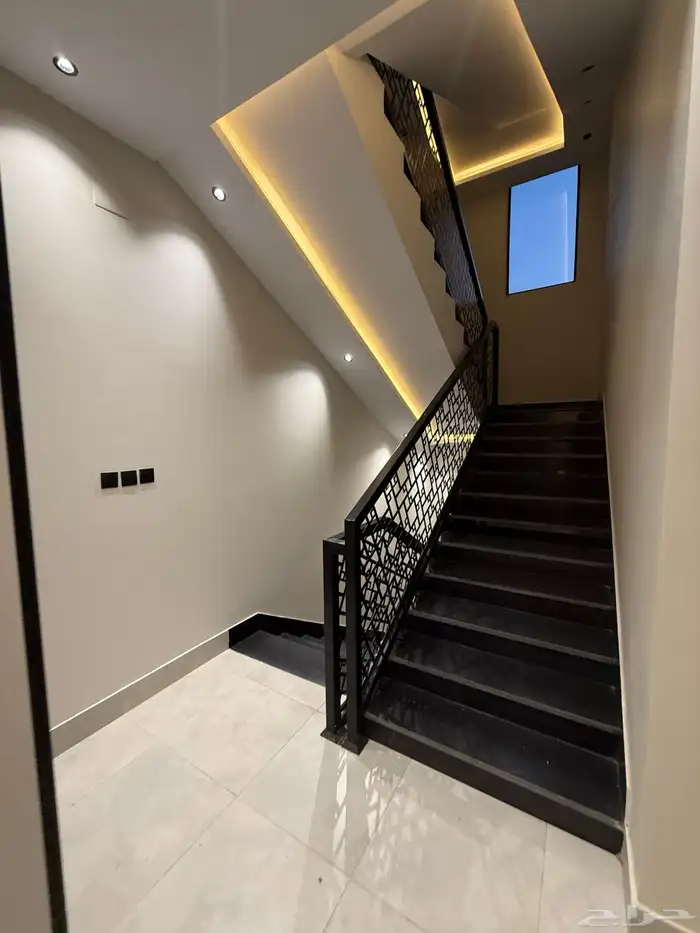 للبيع شقق علويه بمدينه ابها درة المحاله ب 520 الف 1