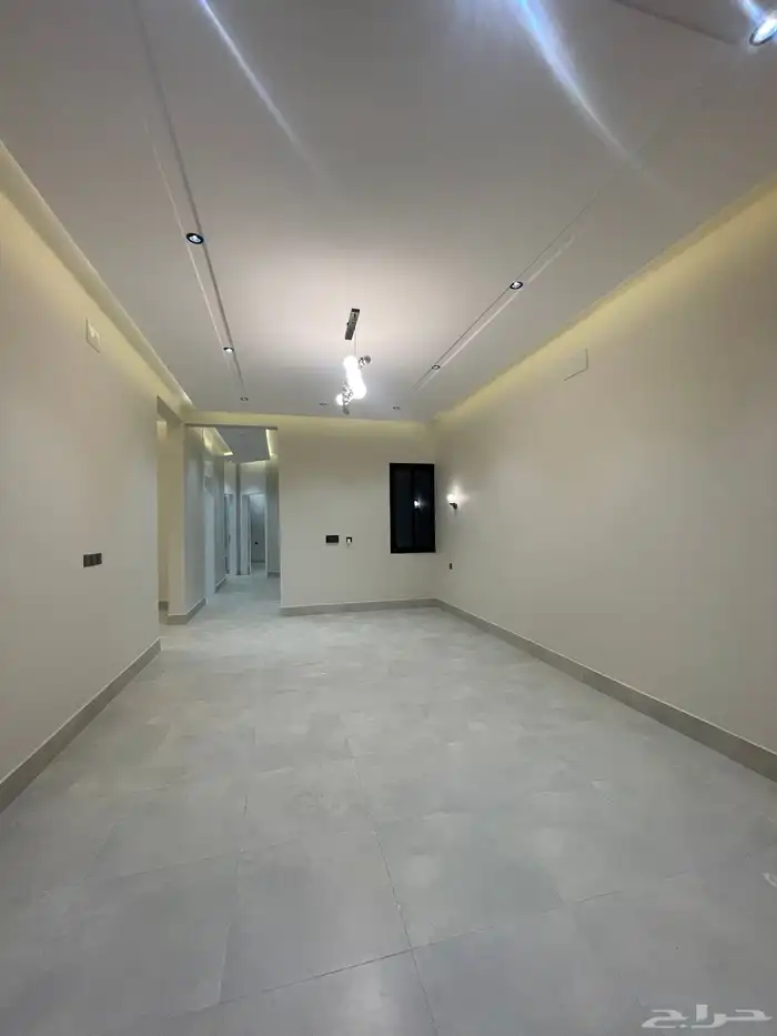 للبيع شقق علويه مساحة 230 م  بسعر 520 الف بالمحاله ابها 9