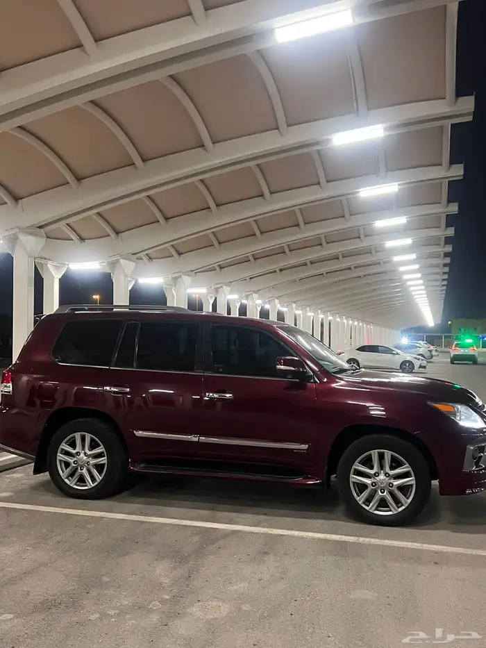 للبيع  لكزس LX570   الموديل  2010 (مرهم 2015 7