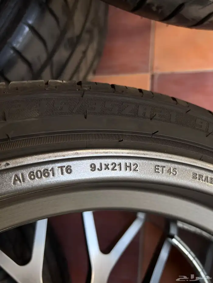 للبيع جنوط مرسيدس برابوس 21 اصليه مع الكفرات نظيفه جدا 8