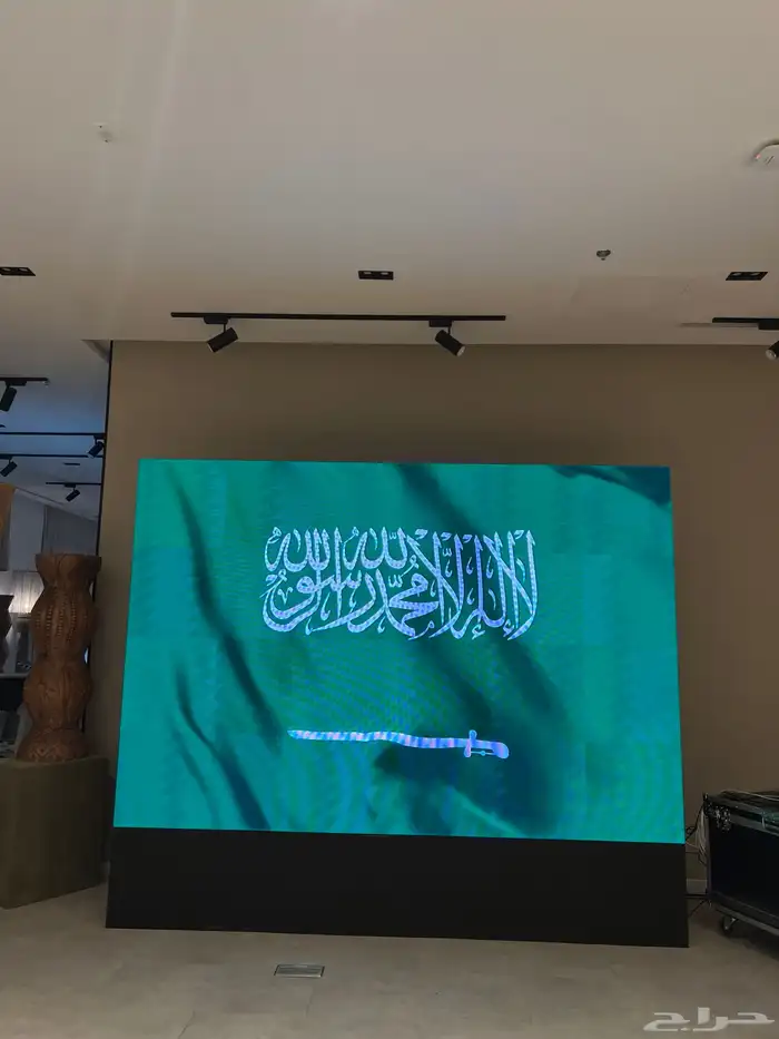 شاشات  بوثات  صوتيات  إضاءات  ستيج 0