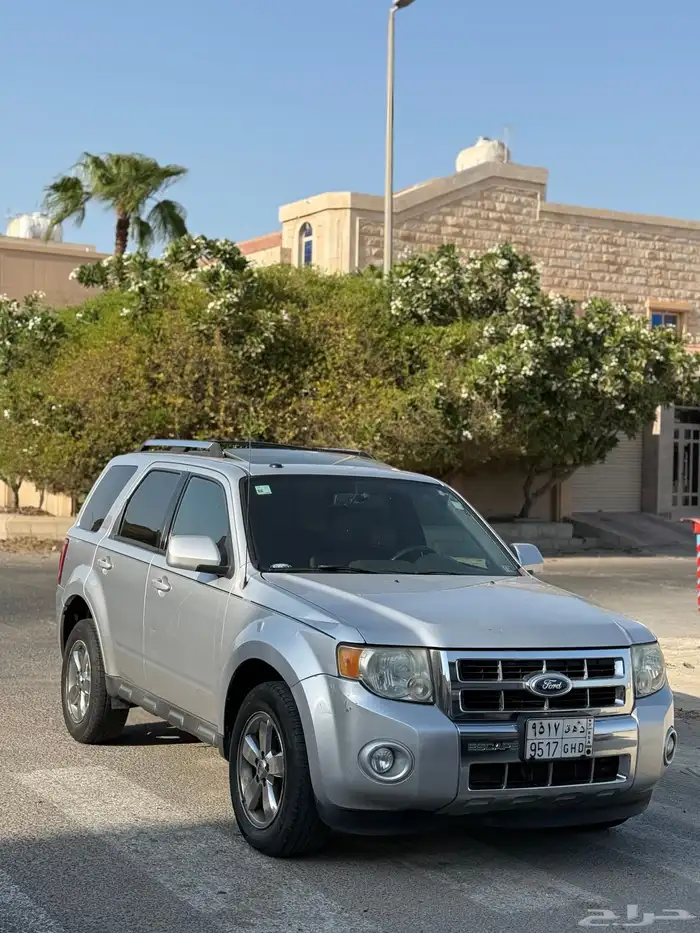 للبيع فورد إسكيب 2010 V6سلندر ب 14000 1