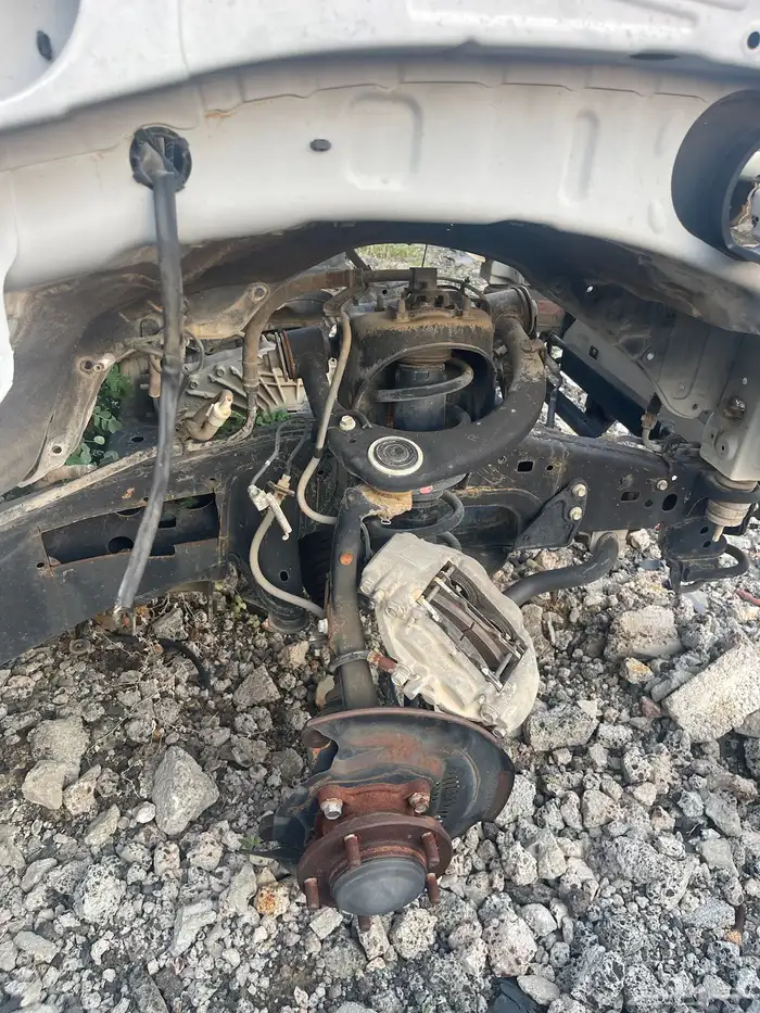 قطع غيار الكزس 1