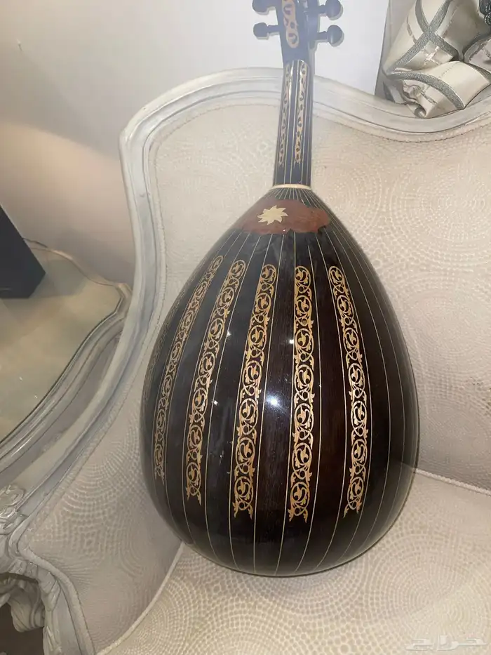 عود احترافي بحالة ممتازة 6