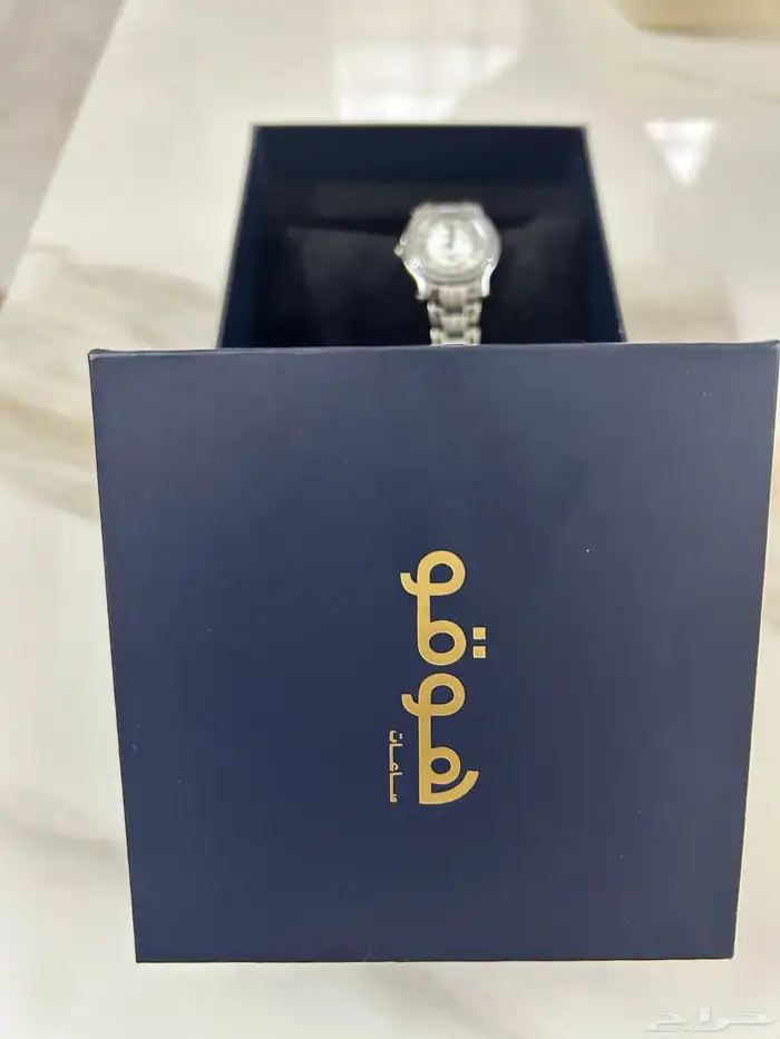 ساعة نسائية جميلة فخمة 1