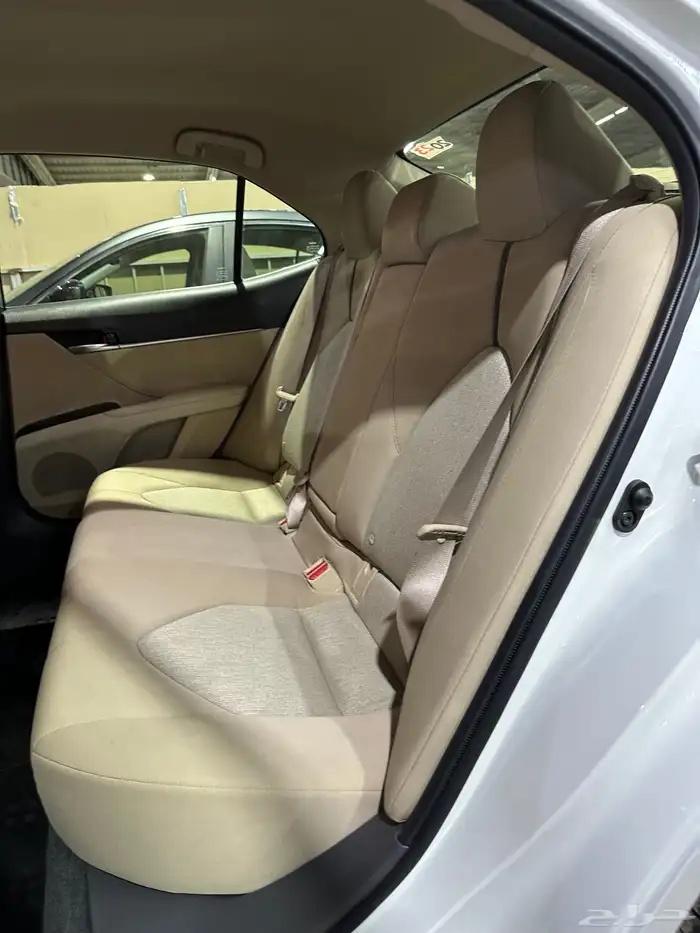 تويوتا كامري 2023 وكالة ستاندر 12