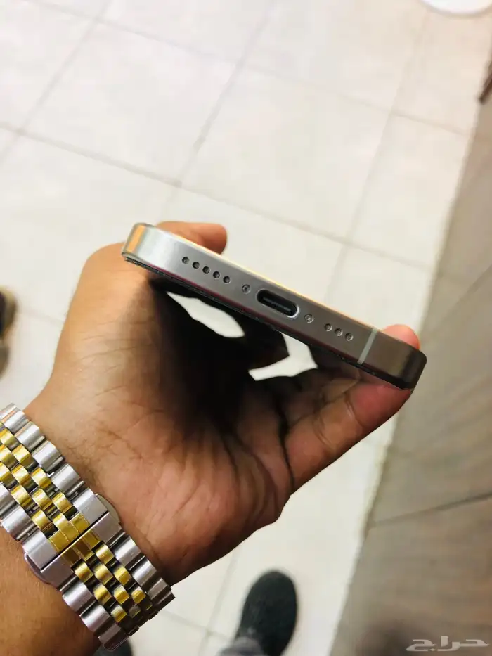 iPhone 15 pro 6