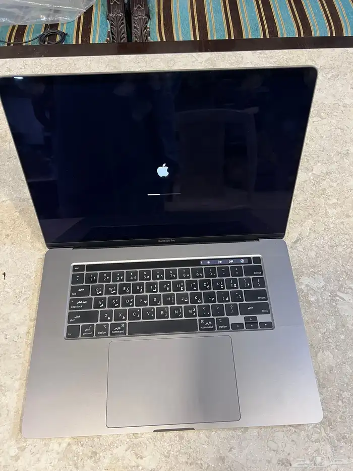 laptop Apple -MacBook Pro (mid 2020) macOS Sierra 1