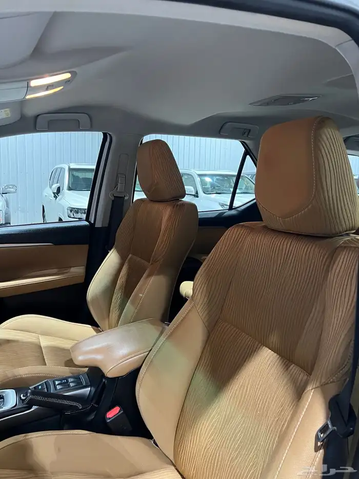 للبيع تويوتا فورشنر VX1 2023 12